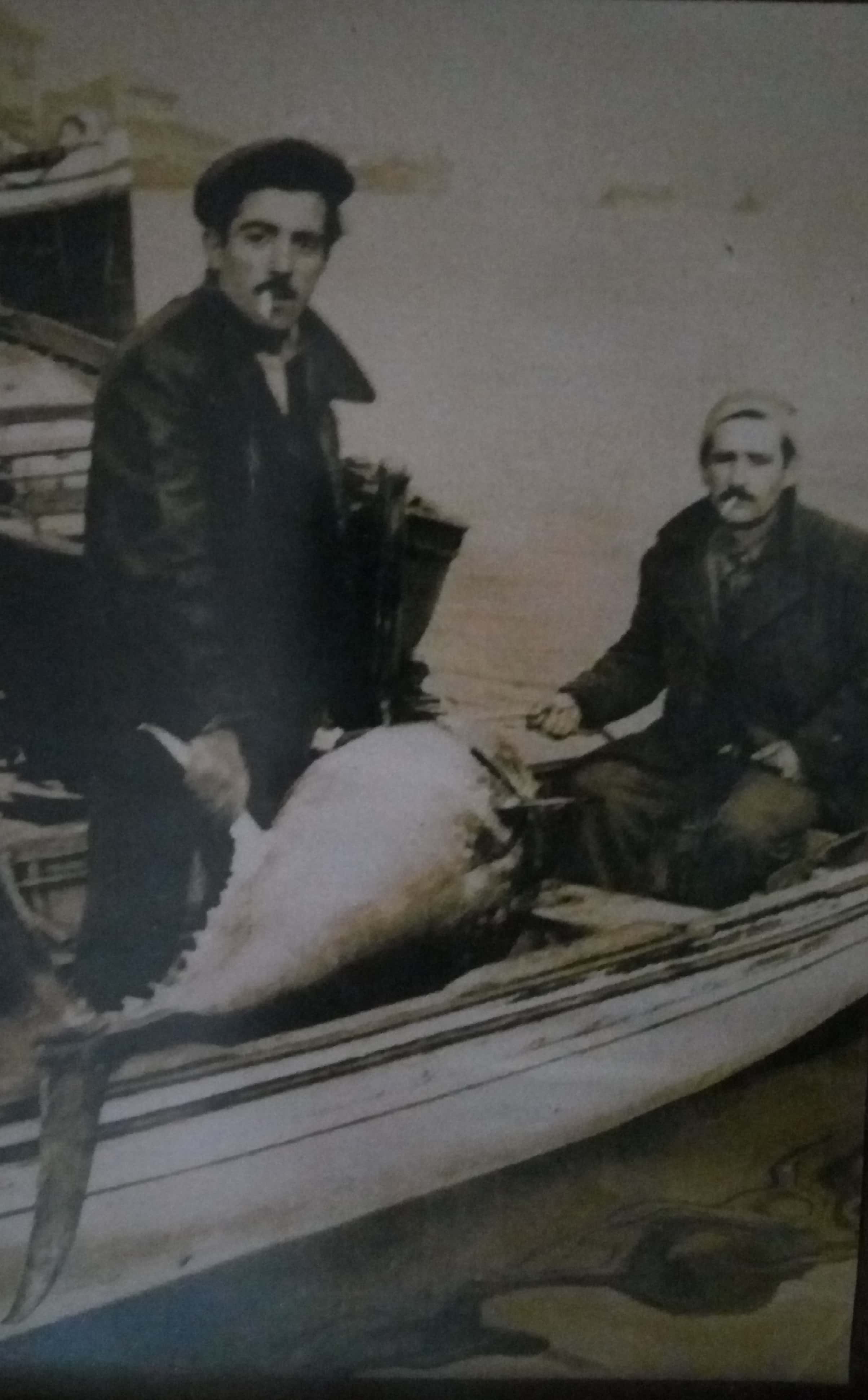 1950li-yillarda-kasimpasada-torik-cekenler.jpg