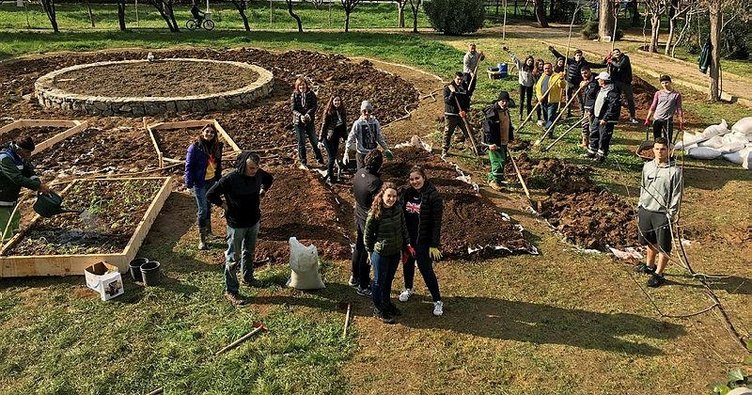 752x395-defnenin-topluluk-bahcesine-google-destegi-1514587114594.jpg