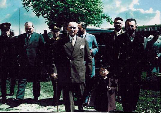 Atatürk Renkli (46).jpg