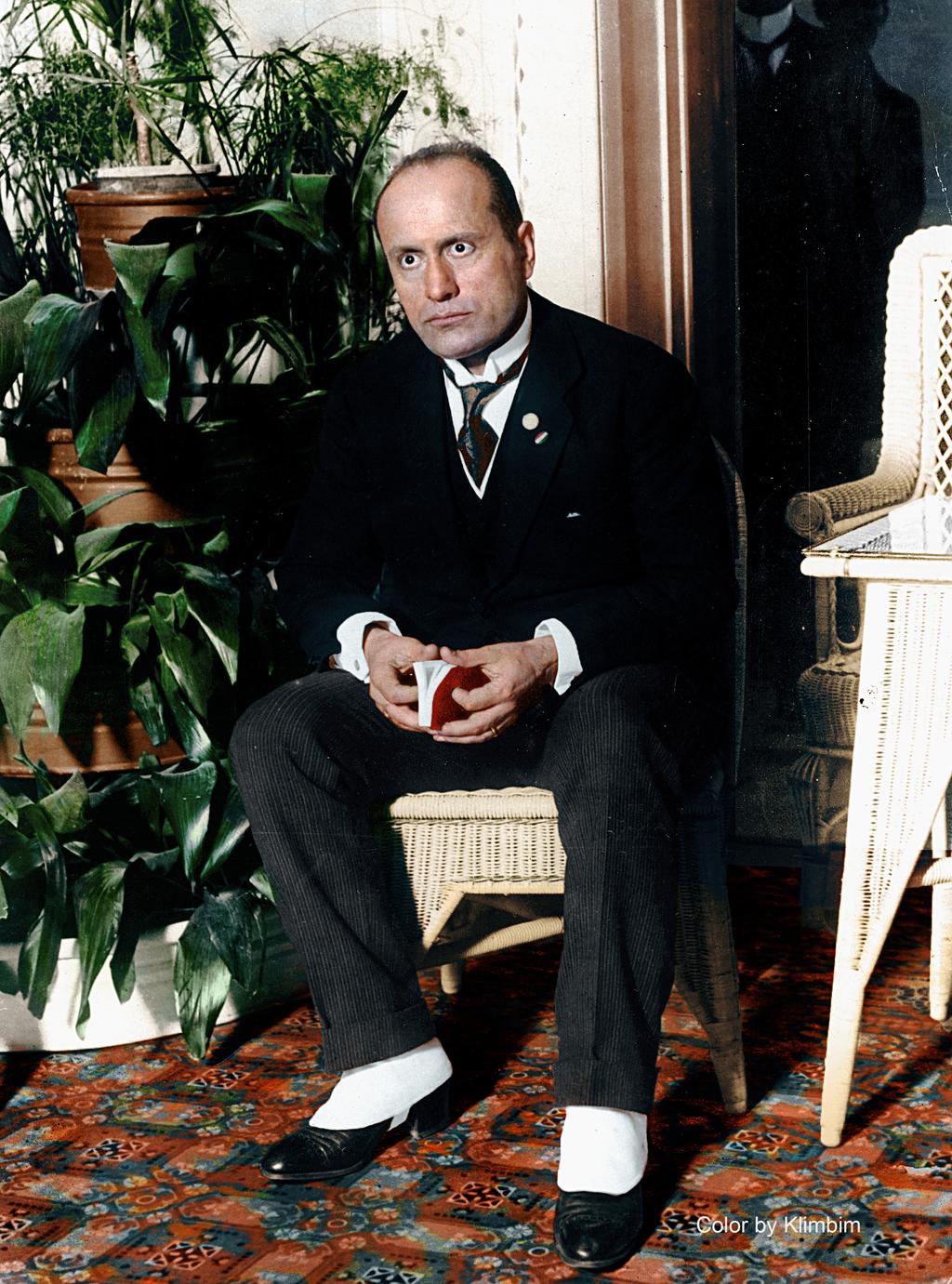 benito_mussolini__1922_by_klimbims-dalvn4b.jpg