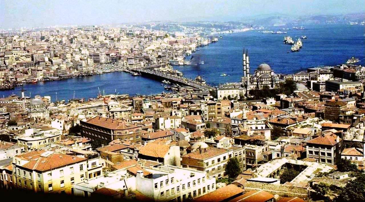 beyazit-kulesinden-eminonu-1962.jpg