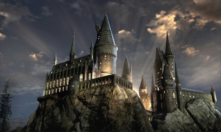 harry-potter-hogwarts-768x461.jpg