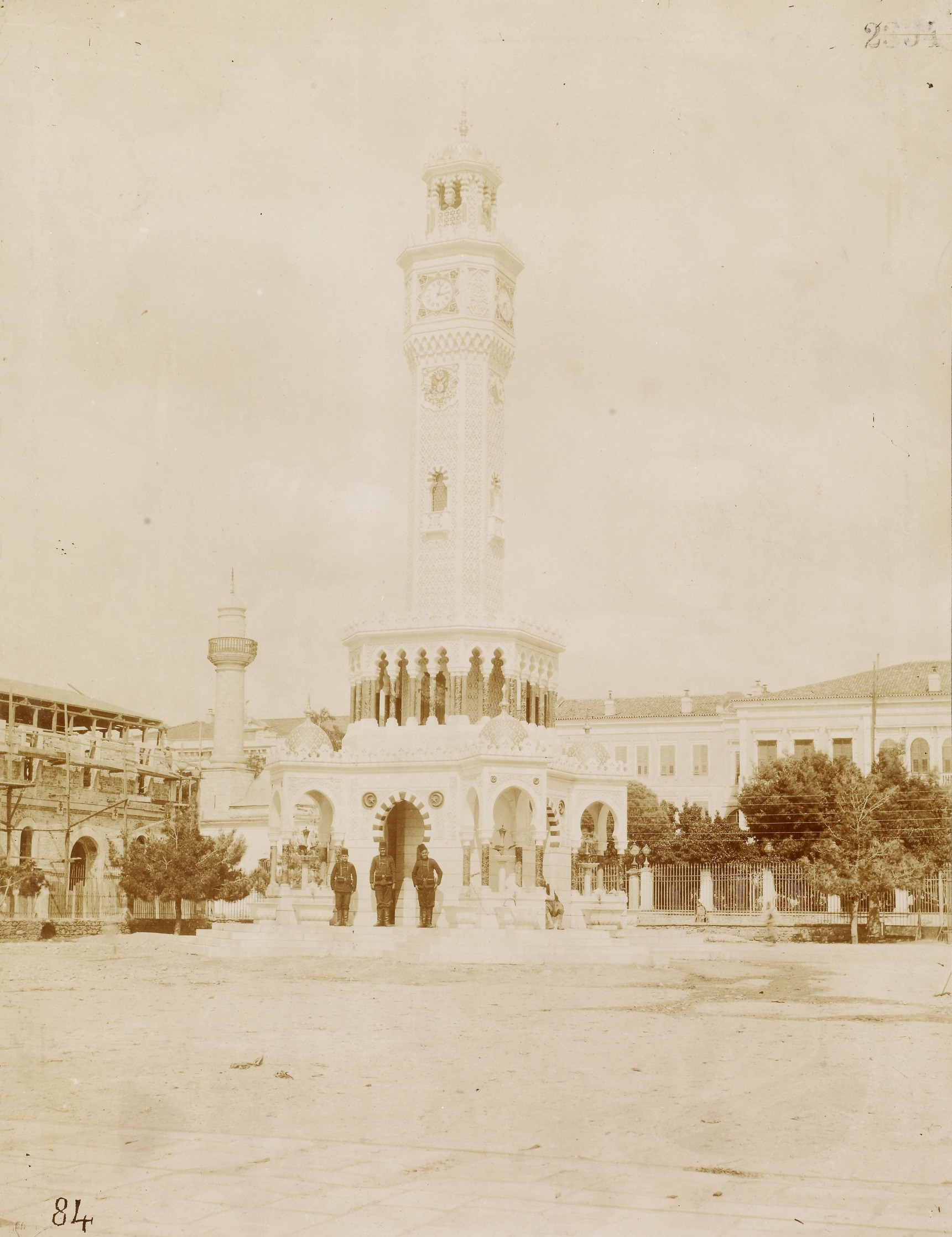 izmir-saat-kulesi-19-yuzyil.jpg