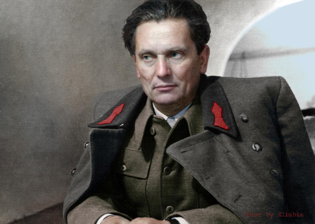 josip_broz_tito_by_klimbims-dappd04.jpg