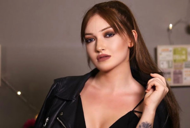 Makyaj-Youtuber’ı-Danla-Bilic-Instagram’da.jpg