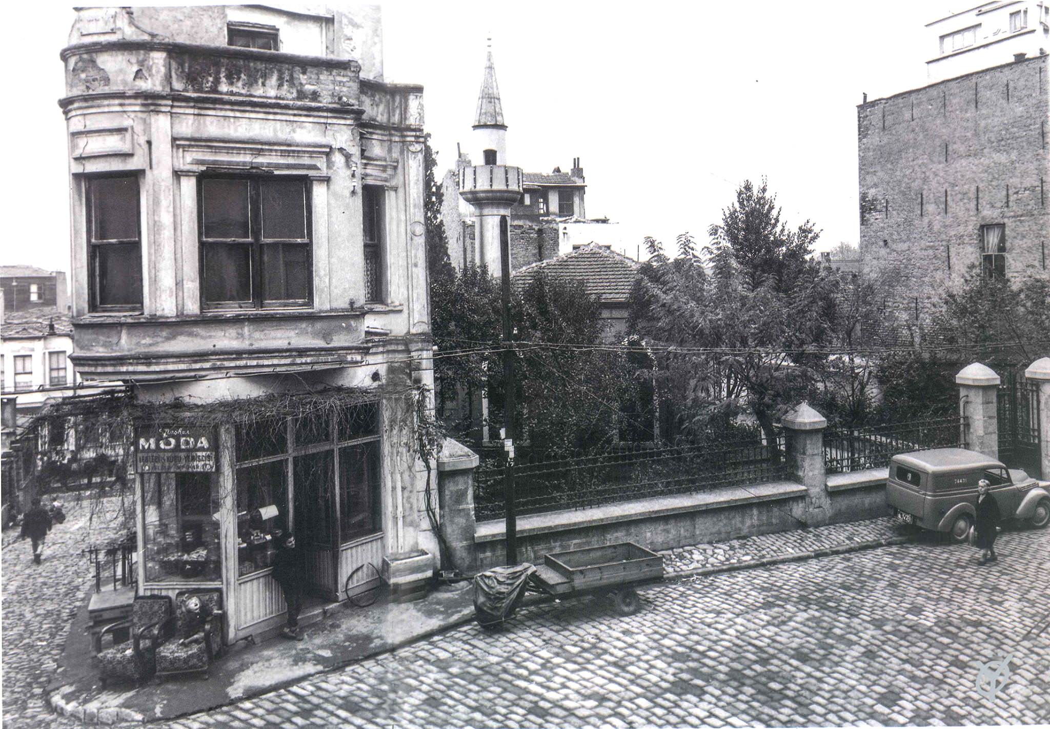 moda-caddesi-kadikoy-1959.jpg