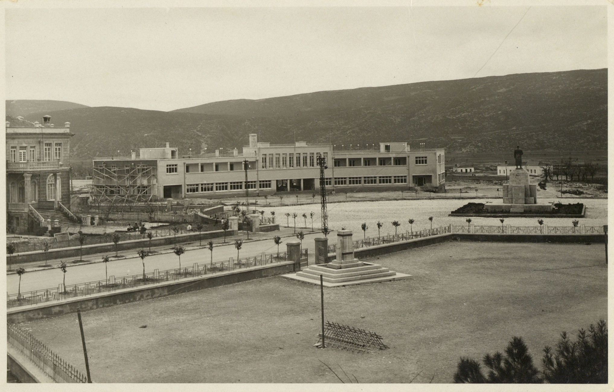 mugla-hukumet-meydani.jpg