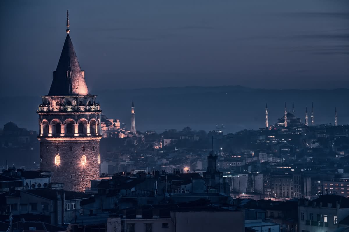 Night-View-Of-The-Galata-Tower.jpg
