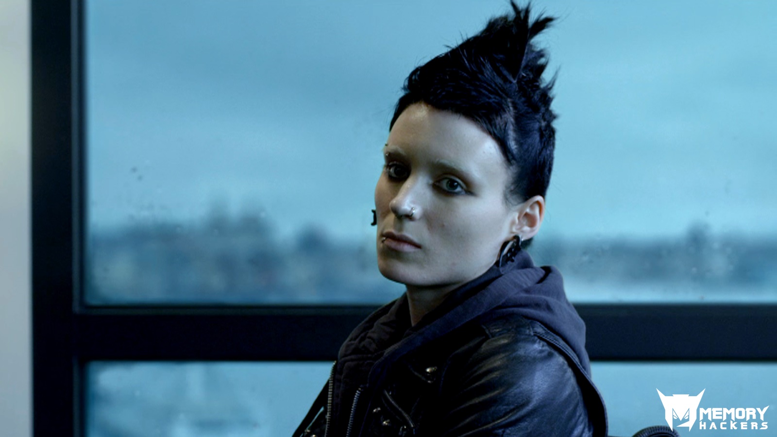 the-girl-with-the-dragon-tattoo-1.jpg