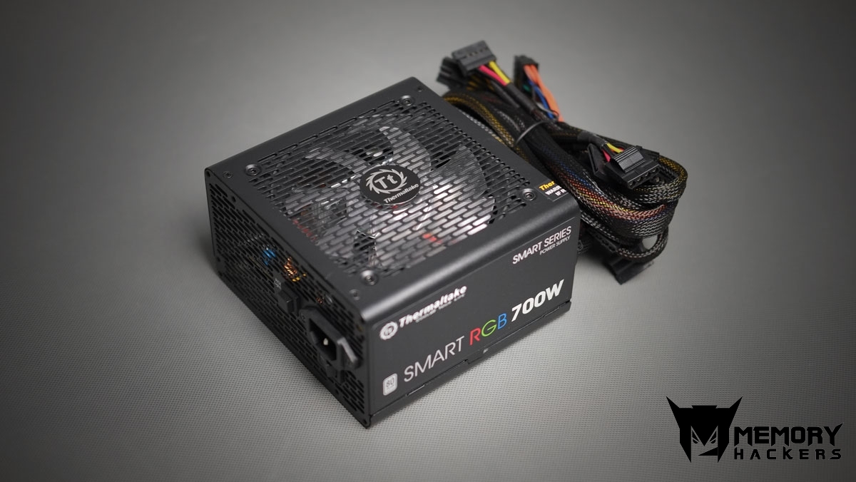 Thermaltake-Smart-RGB-PSU-700W-4.jpg