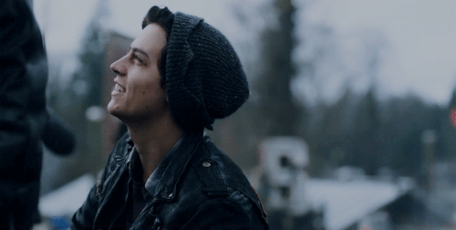 tumblr_00ec9a07c0300705e38efa40f839c7a5_c8d12684_500.gif