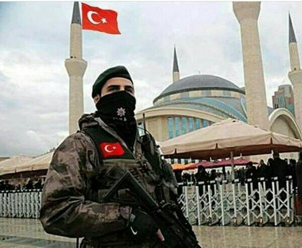 kXXanr.jpg