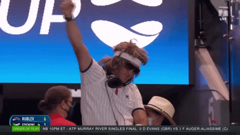 giphy.gif