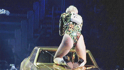 giphy.gif
